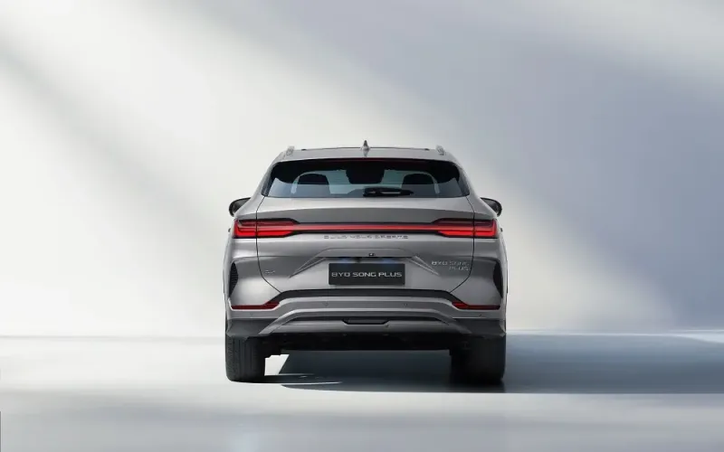 Luz trasera inspirada en las olas