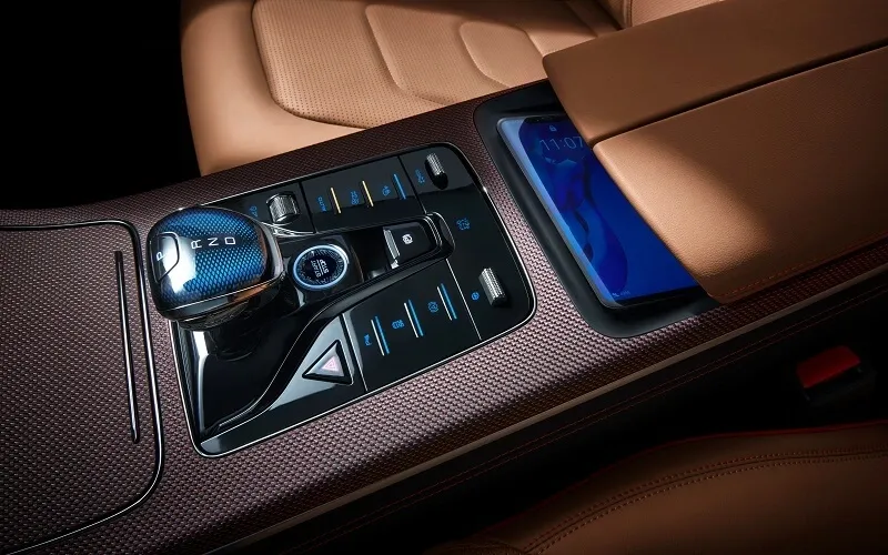 Consola Central Moderna