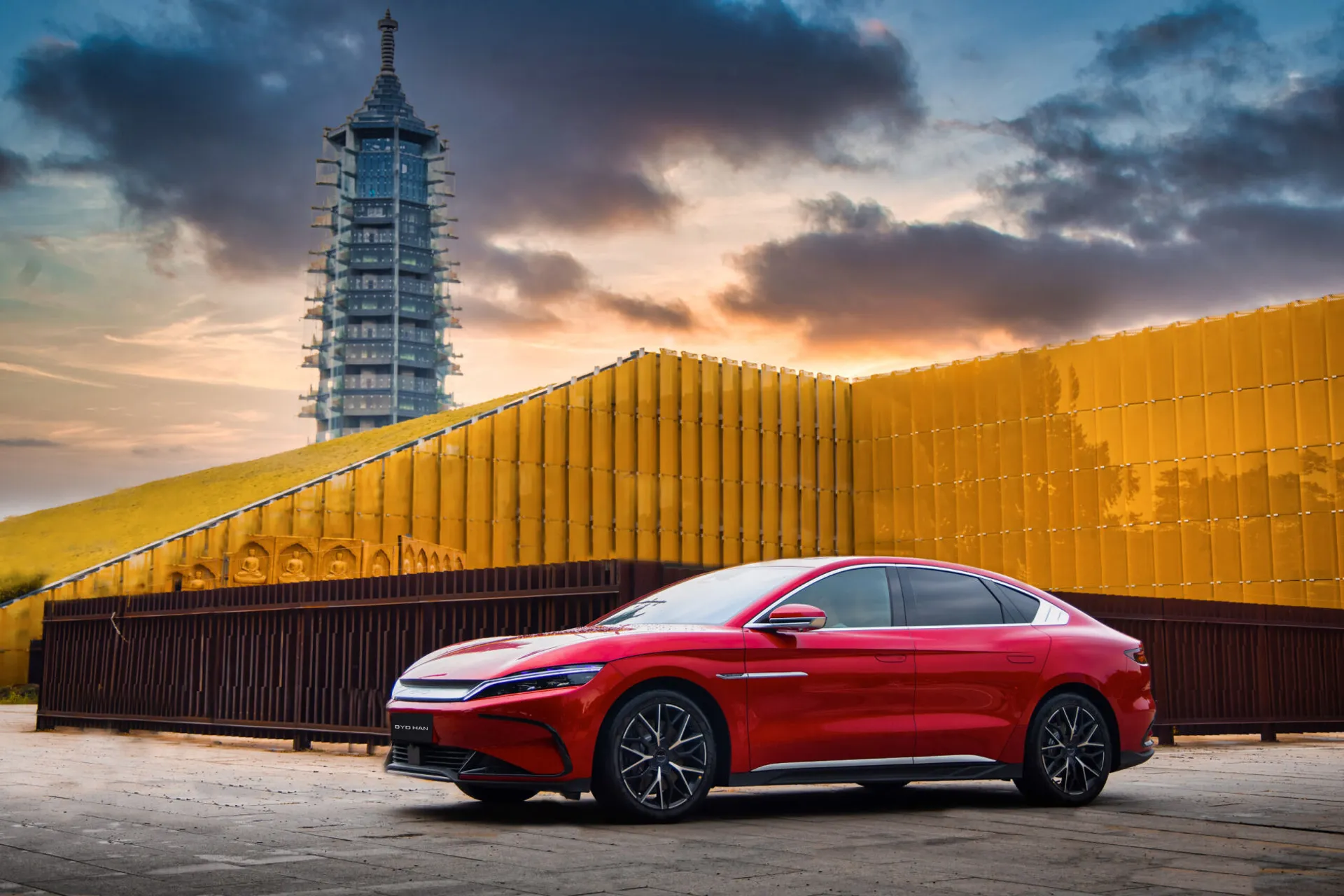 Lujo, Tecnología y Desempeño Eléctrico