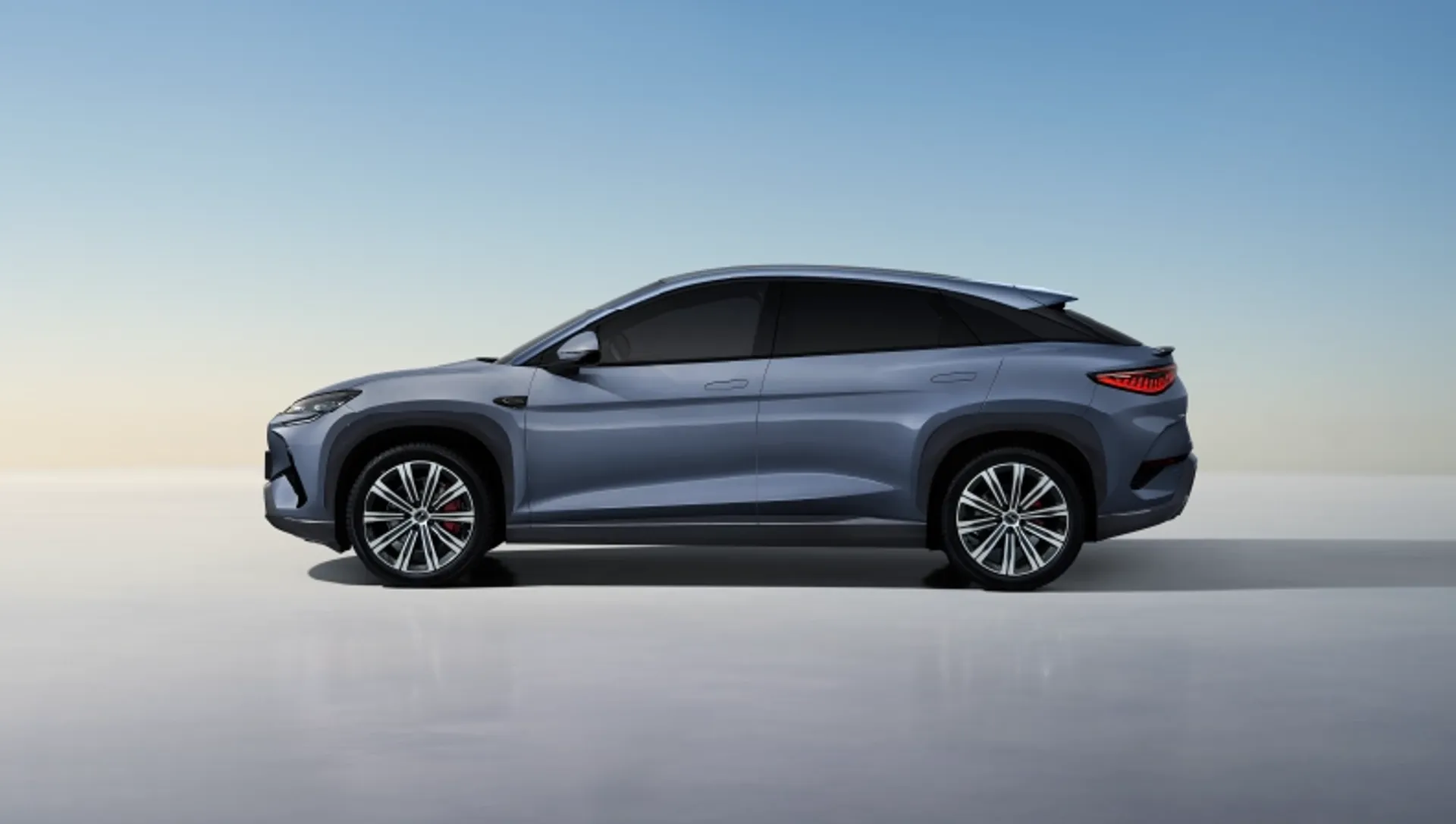BYD SEALION 7
